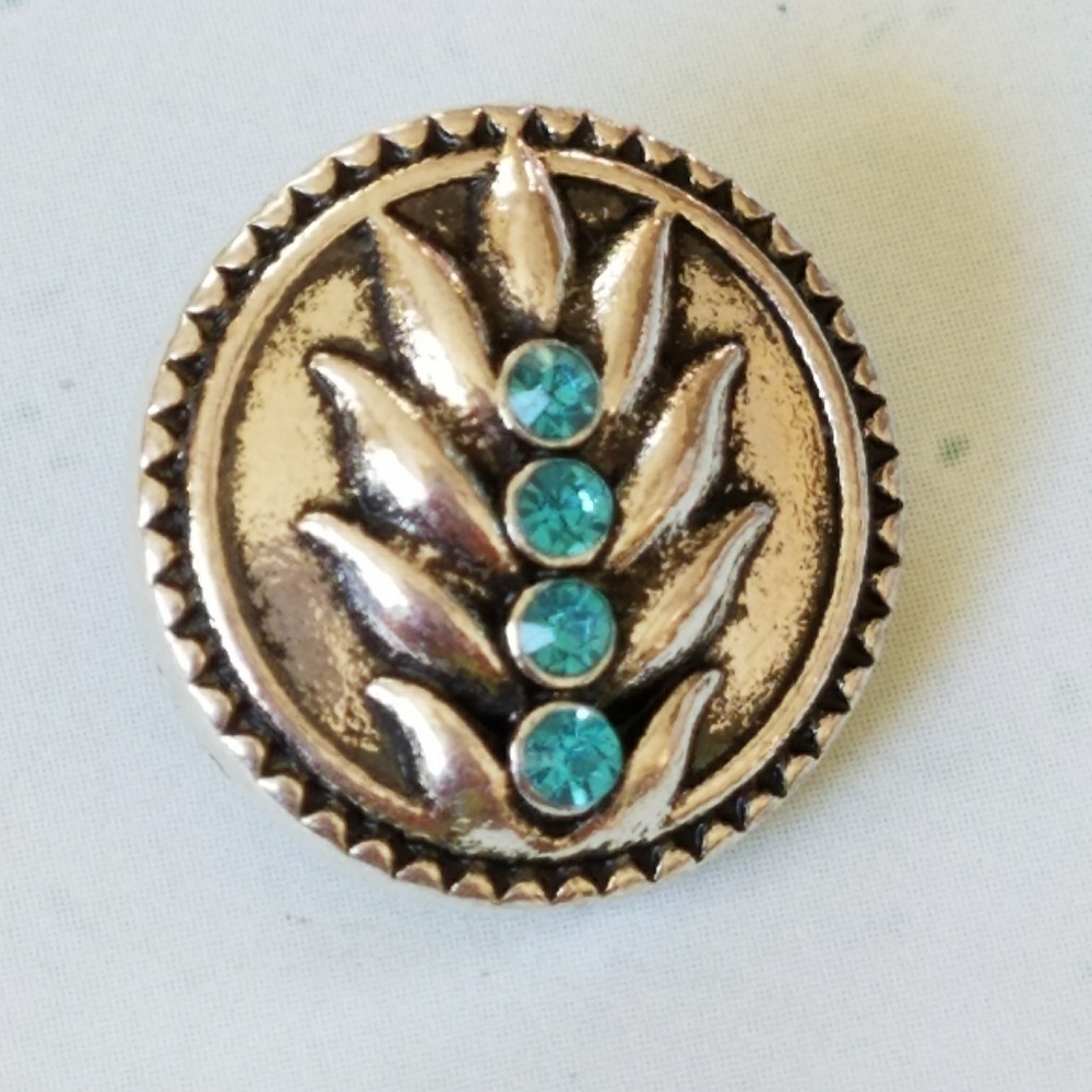 Silver and blue snap for snap jewelry